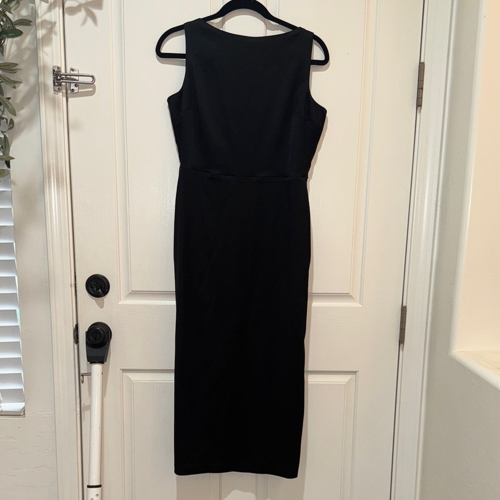 Abercrombie & Fitch Elegant Black Midi Dress